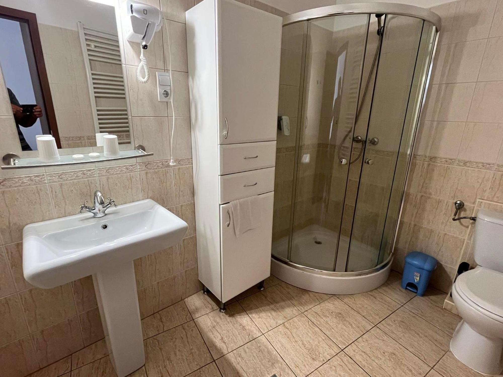 Brill Hotel Bekescsaba Kamer foto